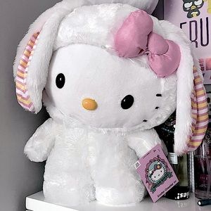 Hello Kitty Easter Greeter